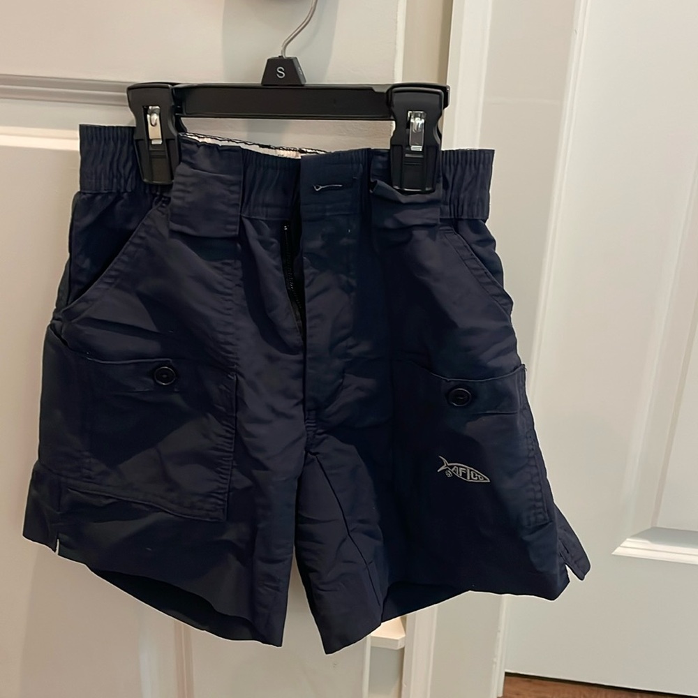 Aftco shorts navy size 24